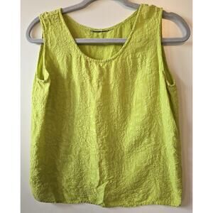 Urban Outfitters Top Womens Medium Lime Green Textured Lightweight Sleeveless